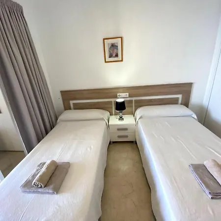 Torre Levante, Primera Linea De Playa Бенидорм