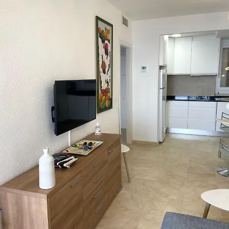 Torre Levante, Primera Linea De Playa Апартаменты Бенидорм
