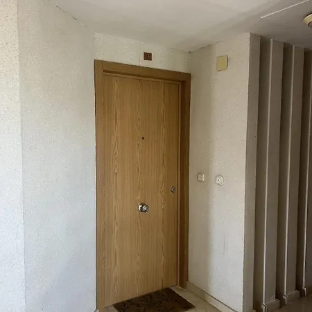 Torre Levante, Primera Linea De Playa * Бенидорм